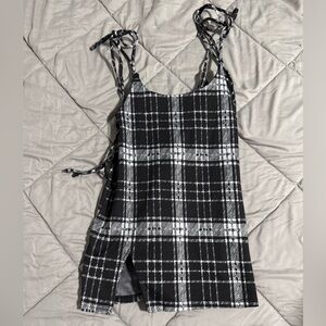 Fashion nova dress / romper